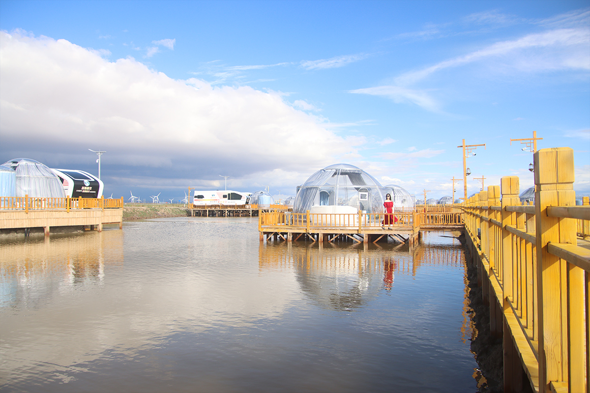 景区透明星空房的应用优势(图1) 景区透明星空房的应用优势(图1)