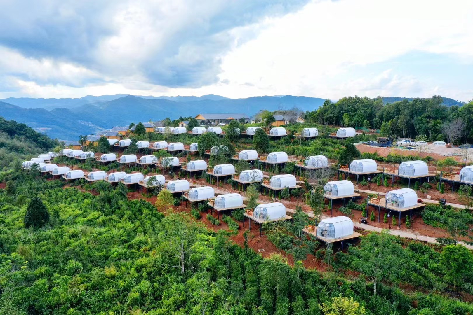 透明星空房应用多样化，足不出户也能欣赏自然美景