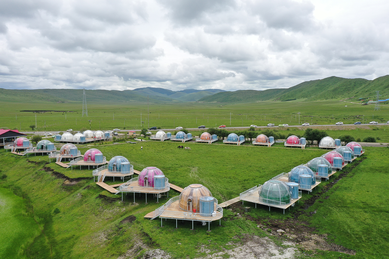 住进全景透明星空房，享受360°无限观景